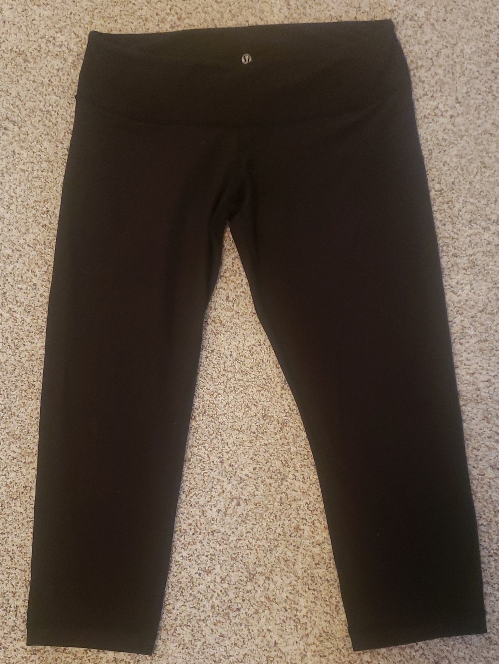 lululemon athletica Black Capri Leggings